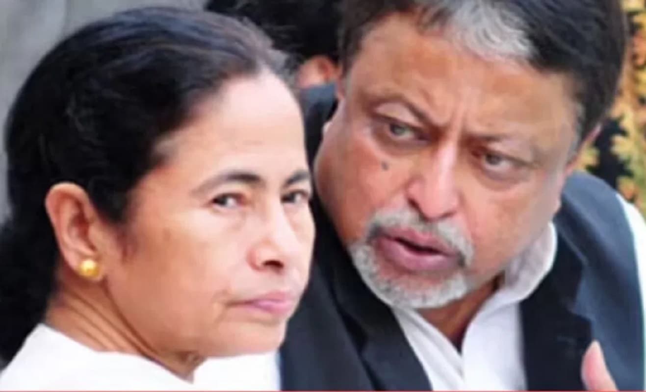 तृणमूल में कभी नंबर 2 पर थे मुकुल रॉय, दल बदल के कारण खत्म हुआ कांचरापारा के बेटे का पॉलिटिकल कॅरियर