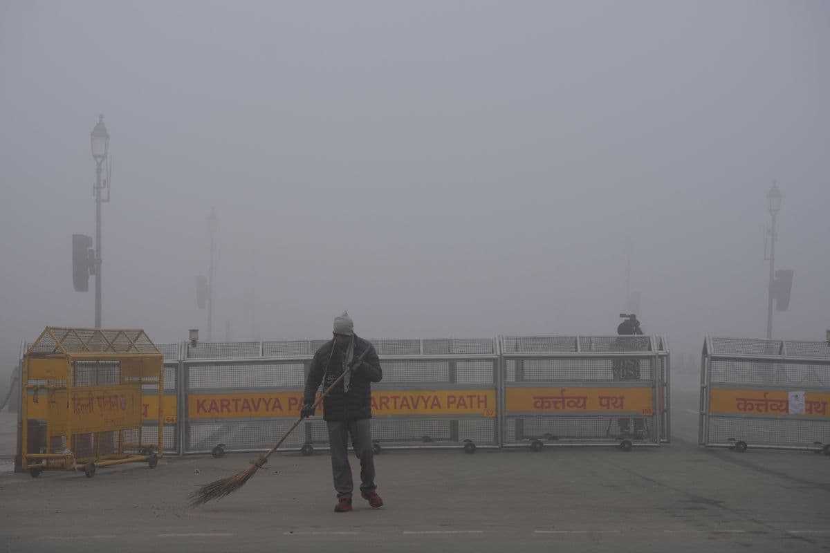 Delhi Weather: दिल्ली में बुधवार को छाया रहेगा घना कोहरा, IMD का आया अलर्ट