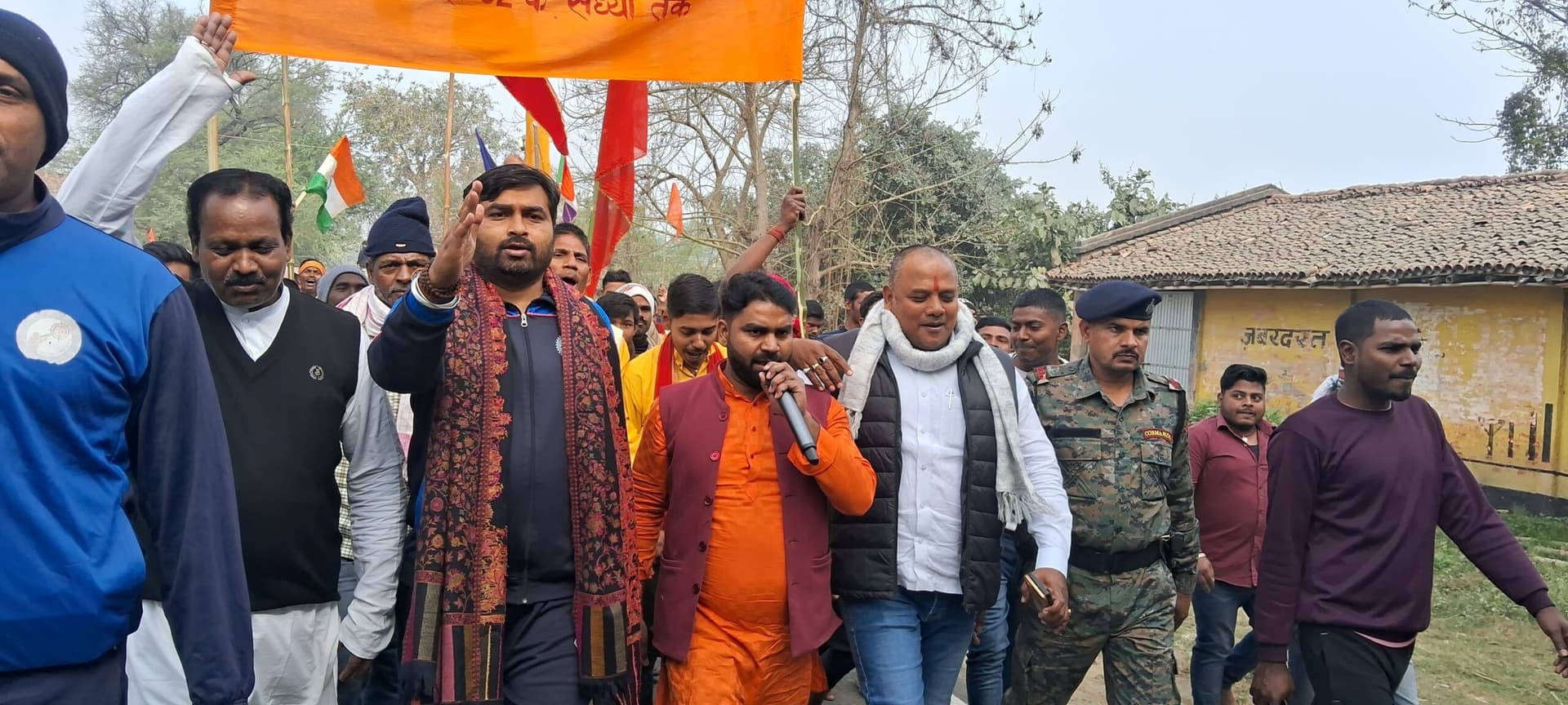 रामधुनी महायज्ञ को लेकर निकाली गयी कलश यात्रा