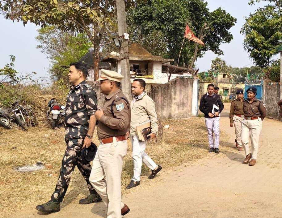 Giridih News :पुलिस अपना काम कर रही है : डीआइजी