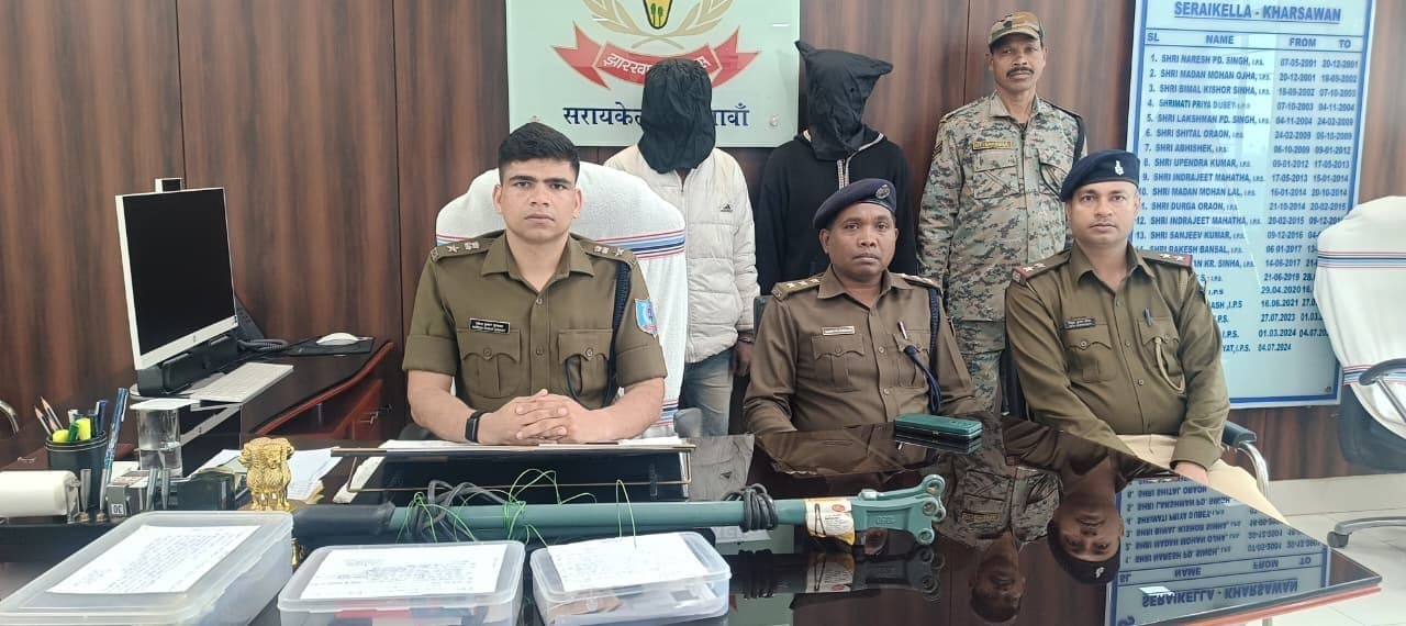 Seraikela Kharsawan News : कोल्हान व ओडिशा में चोरी करने वाला कालू सरदार गिरोह के पांच गिरफ्तार