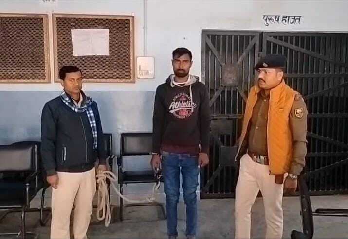 11 वर्षों से फरार अभियुक्त बरौनी से गिरफ्तार