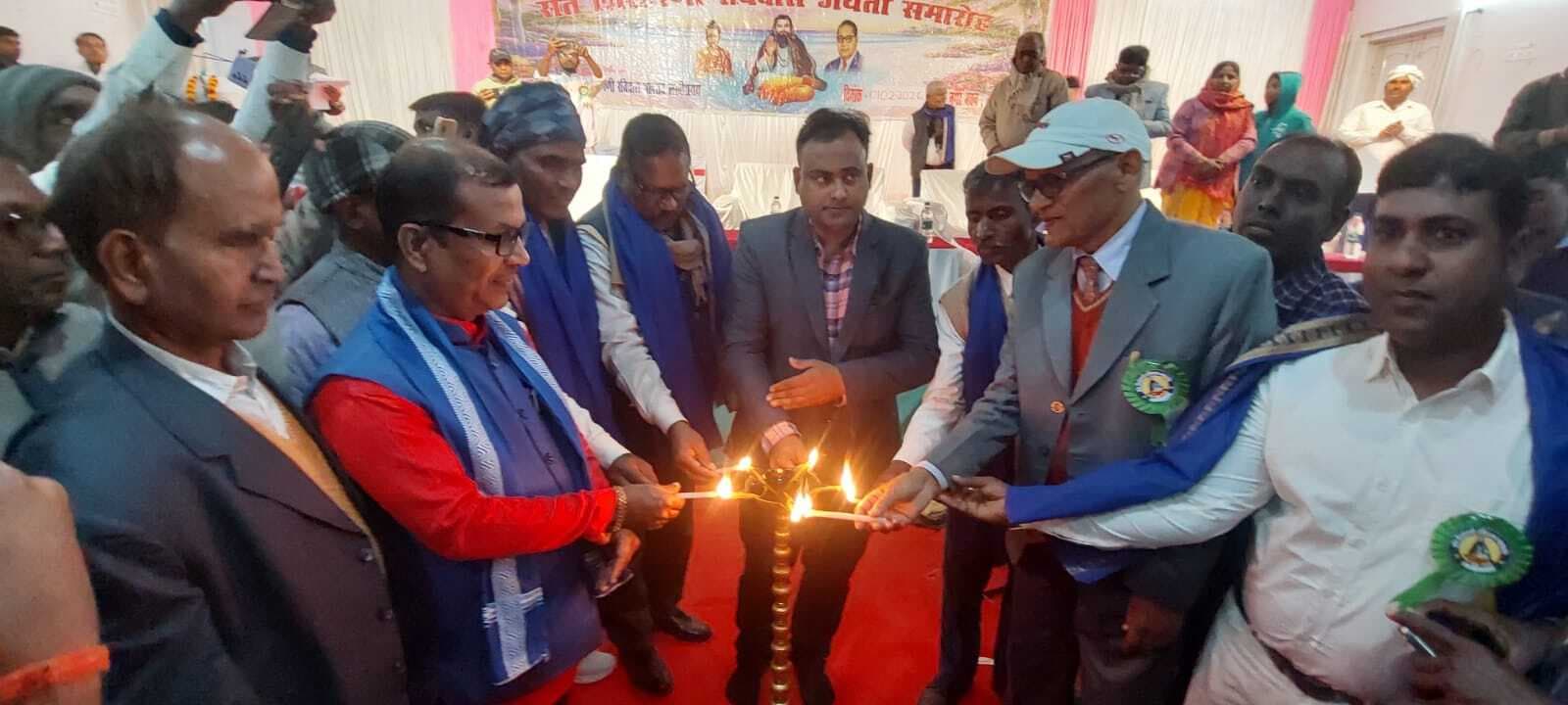 बेटियों की शिक्षा को दे प्राथमिकता व निर्धारित उम्र पर करें शादी : डीएम
