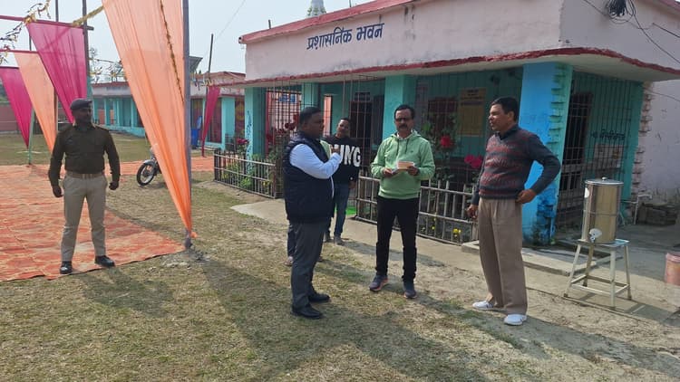 सभी परीक्षा केंद्रों का एसडीएम ने लिया जायजा, दिये कई निर्देश