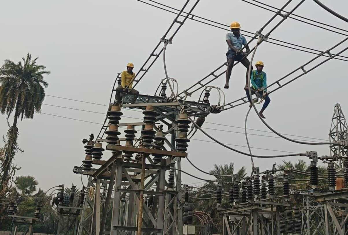दिन भर चला मेंटनेंस कार्य, शाम होते ही अचानक बत्ती गुल