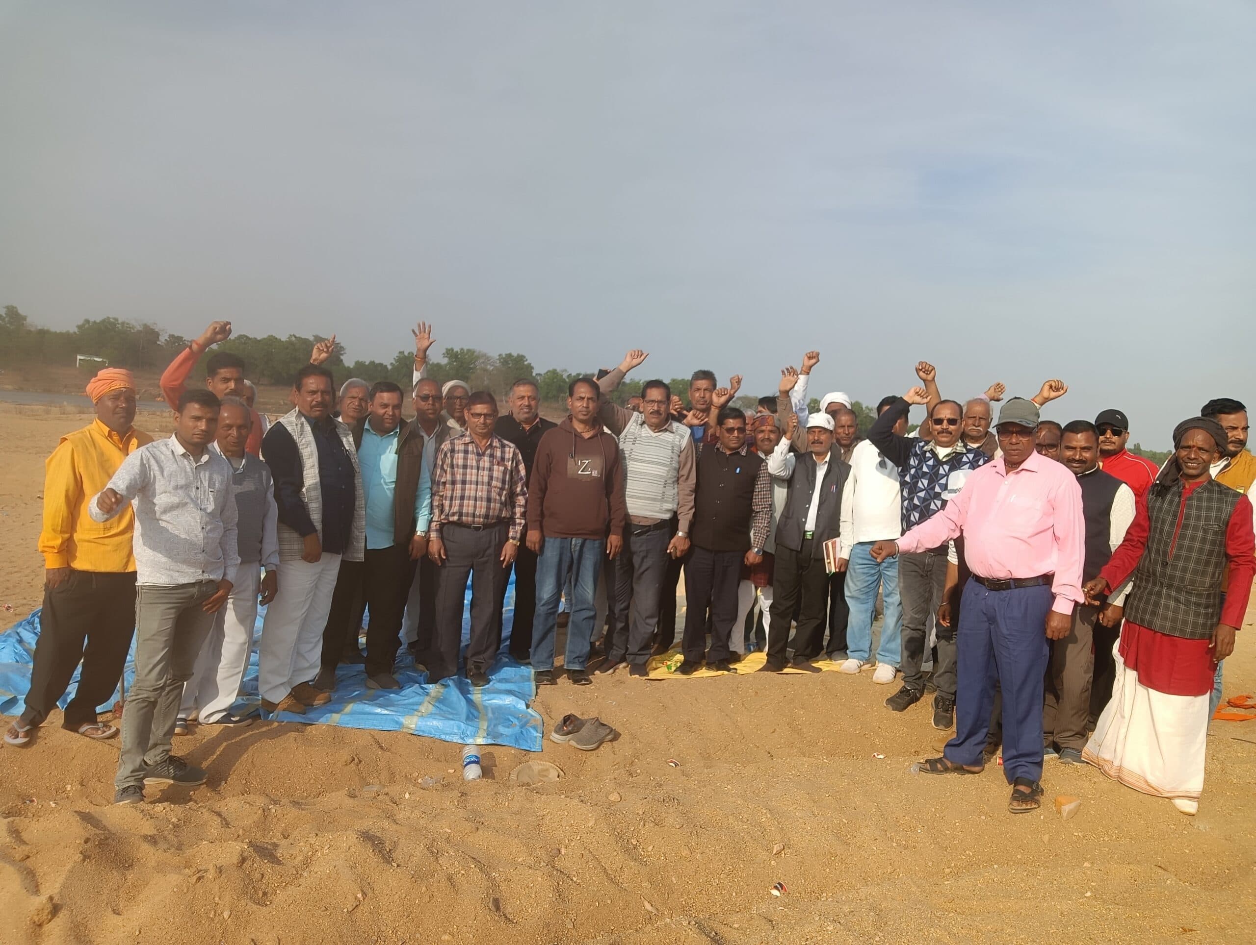 Giridih News :सरिया प्रखंड सवर्ण मोर्चा ने दिया एकता पर बल