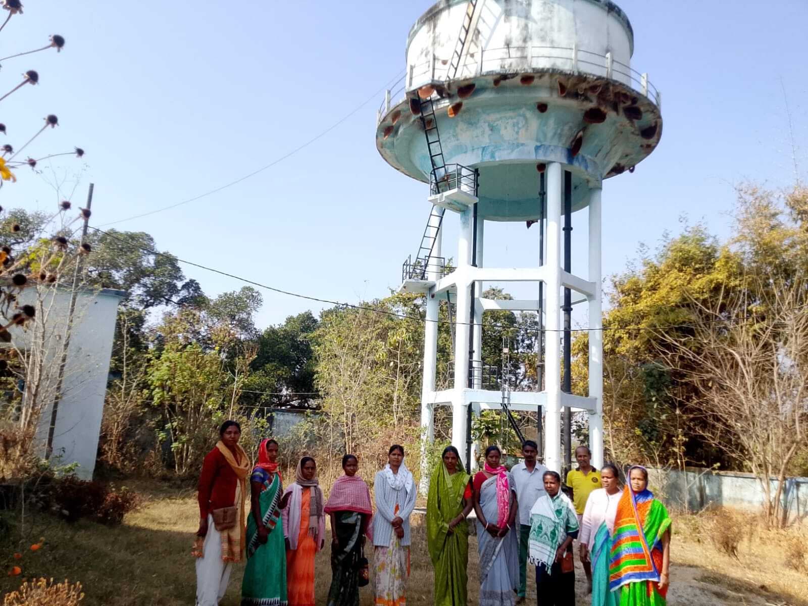 ट्रांसफॉर्मर खराब होने के कारण छह माह से बंद है जलापूर्ति