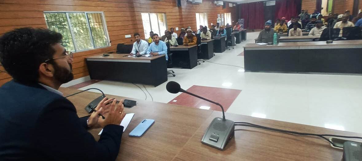 जल संकट : अमृत योजना से भी नहीं बुझी मुंगेर शहरवासियों की प्यास, अब निगम करायेगी सर्वे