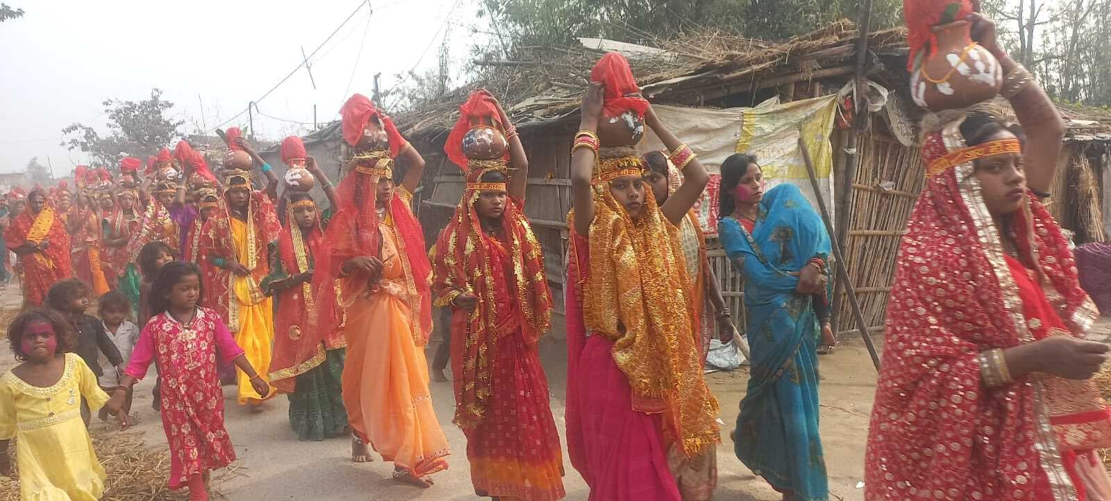 दीना-भदरी मेला आयोजन को लेकर निकाली गयी कलश यात्रा