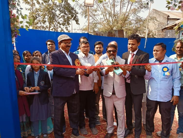 सिमना पब्लिक स्कूल में बाल मेला का आयोजन