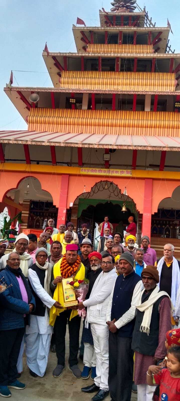 स्थानांतरित एसडीएम को समारोह पूर्वक दी गयी विदाई