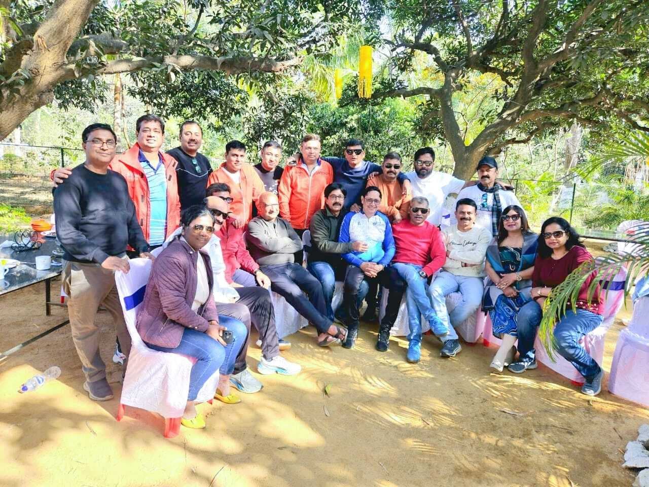 मैक्लुस्कीगंज पहुंचे साइकिल दोस्त ने पर्यावरण संरक्षण के दिये संदेश