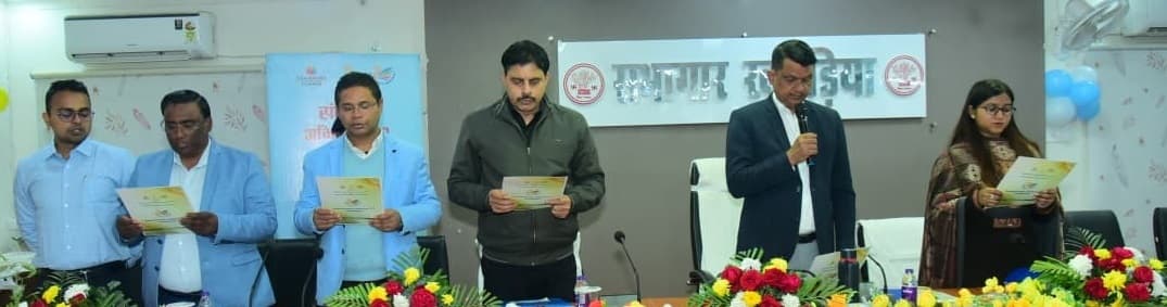 सरकारी योजनाओं व सेवाओं का अंतिम लाभार्थी तक बनाया जा रहा प्रभावी पहुंच : डीएम