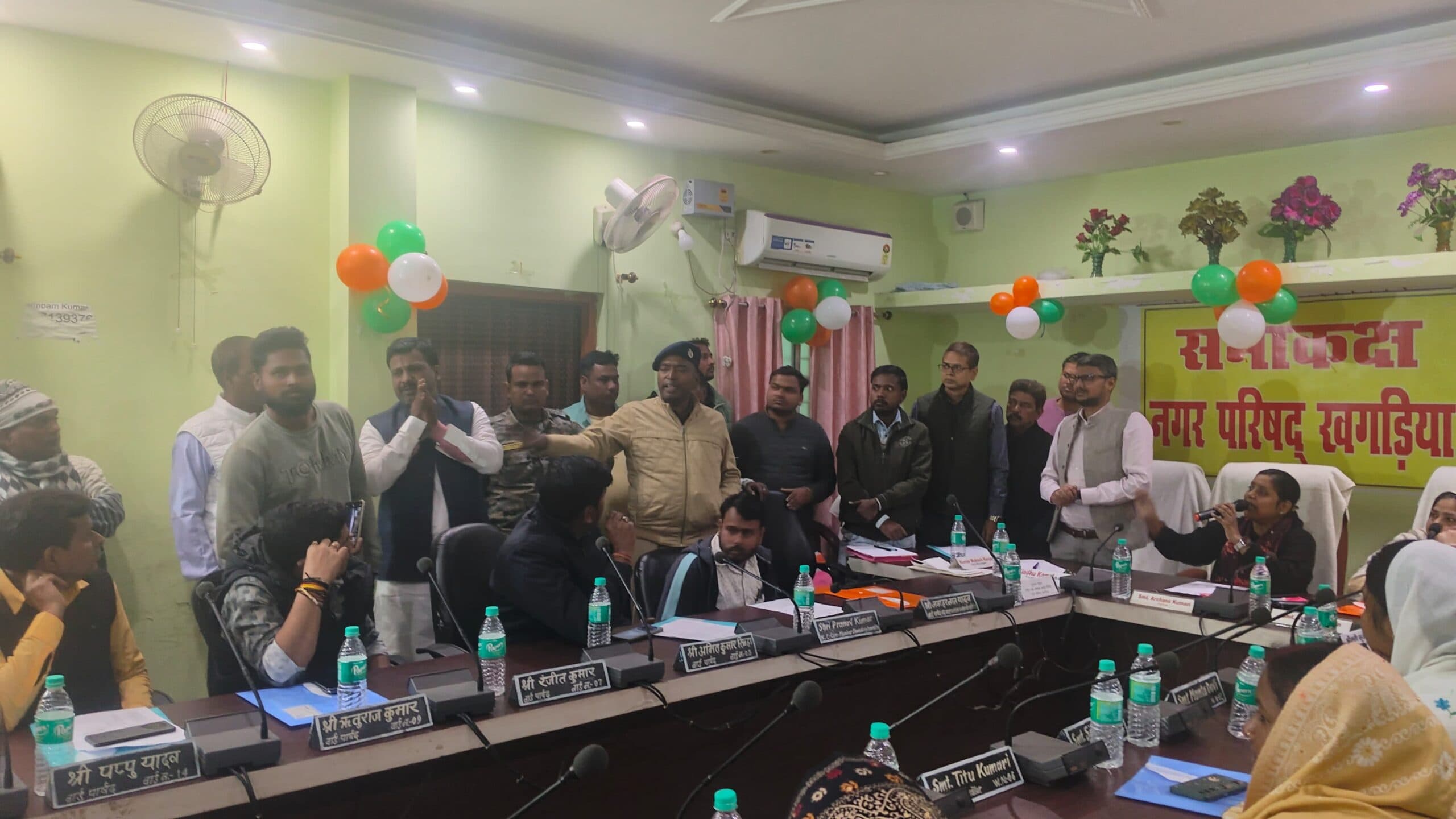 छह घंटे तक हुई नगर परिषद की सामान्य बैठक में हंगामा, पुलिस को करना पड़ा हस्तक्षेप