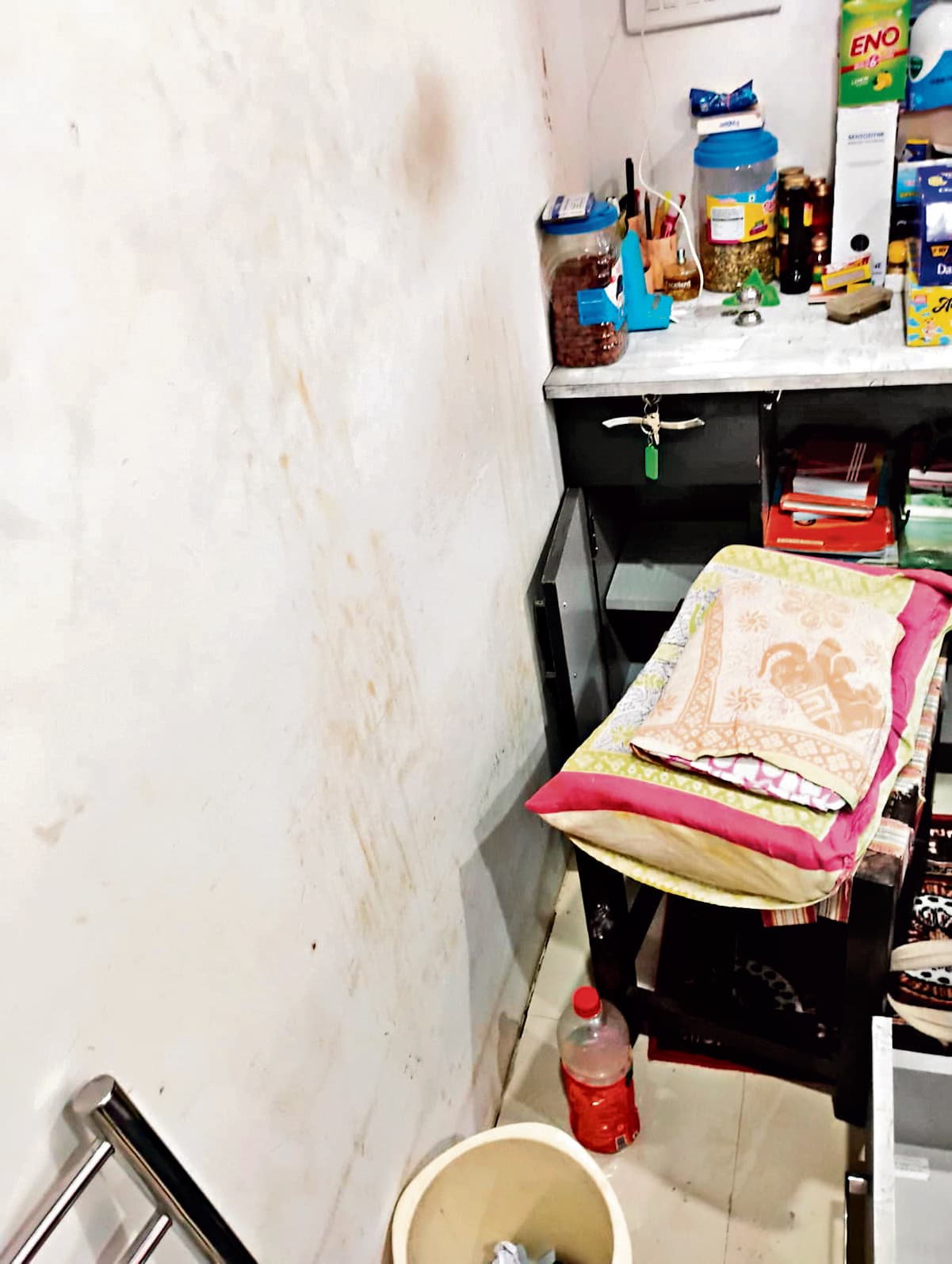 Sambalpur News :  दुकान का शटर तोड़ नकद समेत दो लाख के सामानों की चोरी