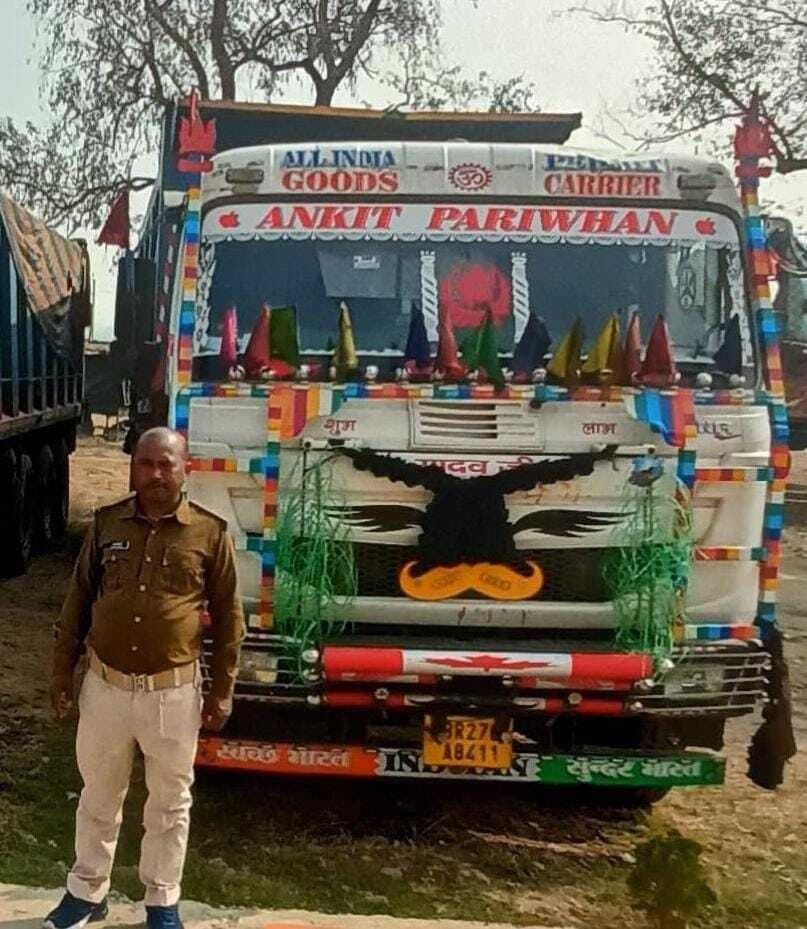 रजौली में जब्त हाइवा ट्रक चार दिनों बाद मुजफ्फरपुर के गायघाट में मिला