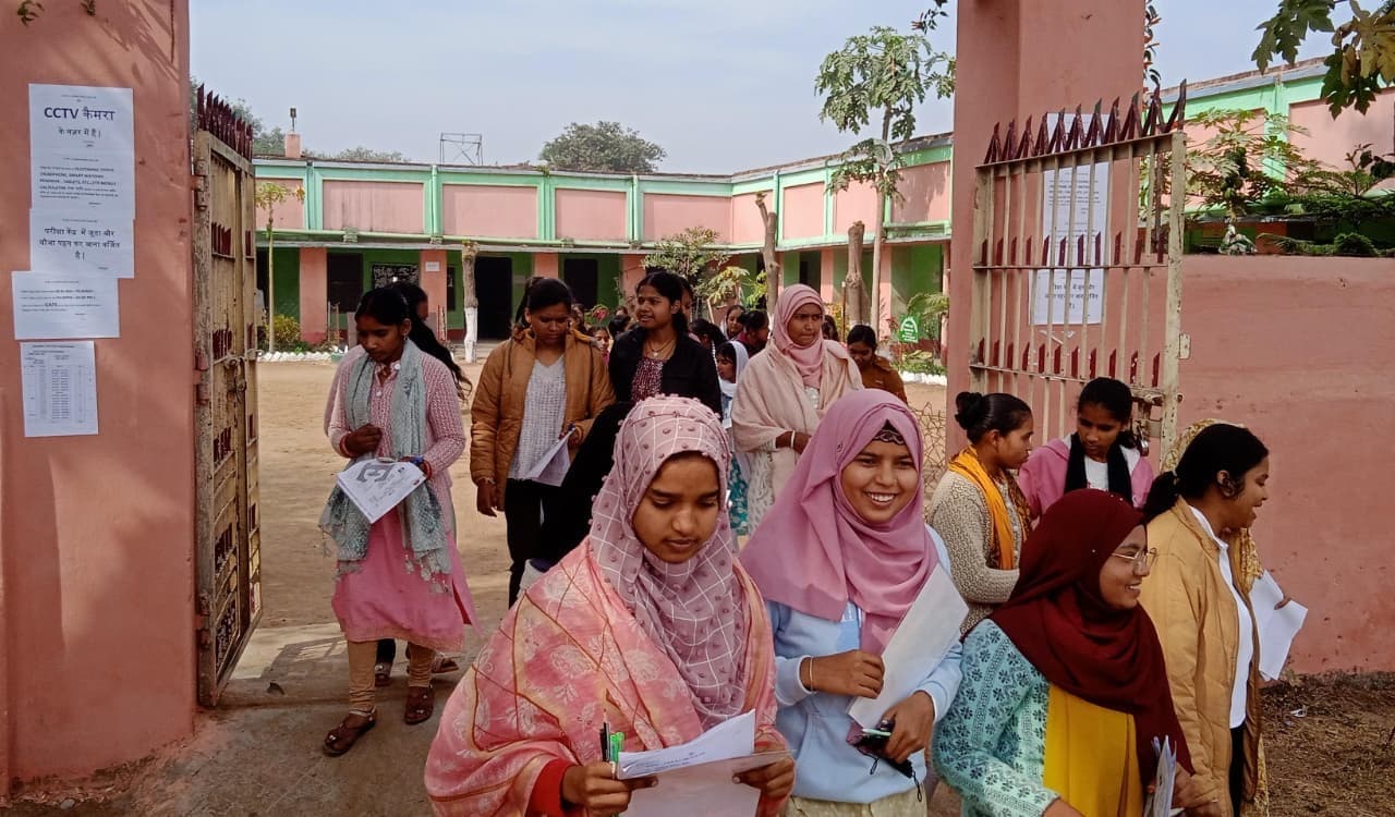 सबलपुर परीक्षा केंद्र पर दूसरे दिन भी शांतिपूर्ण हुई इंटर की परीक्षा