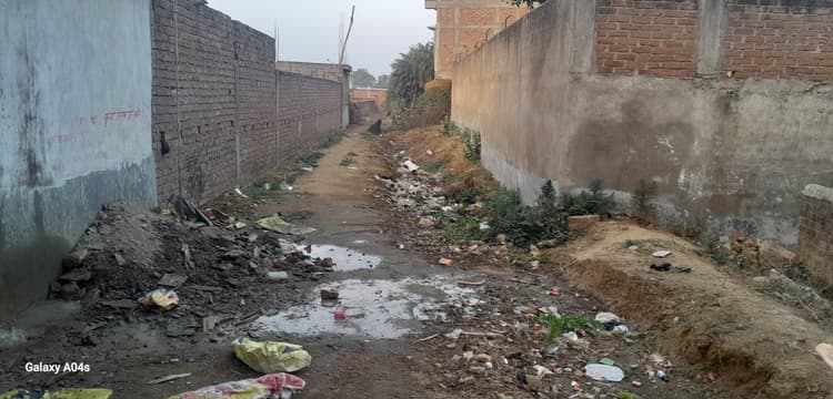 सिंचाई डांड़ पर अतिक्रमण से हो हजार एकड़ खेत रह गये प्यासे