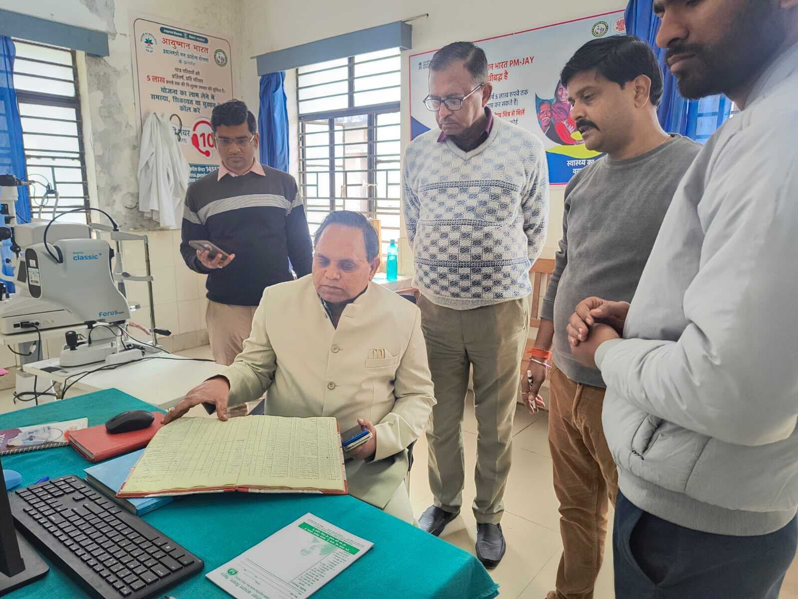 आपातकालीन कक्ष से ओपीडी तक सिविल सर्जन ने किया गहन निरीक्षण