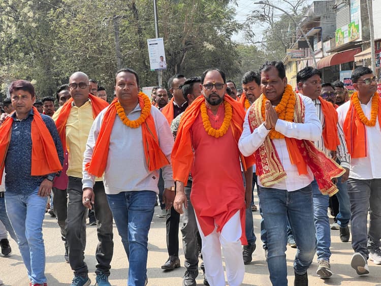 बुंडू: अध्यक्ष पद के लिए तीन ने किया नामांकन