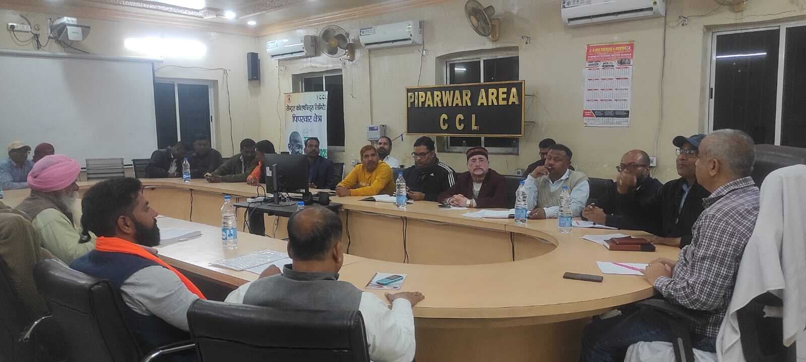 बचरा साइडिंग के मुंशियों की हड़ताल स्थगित