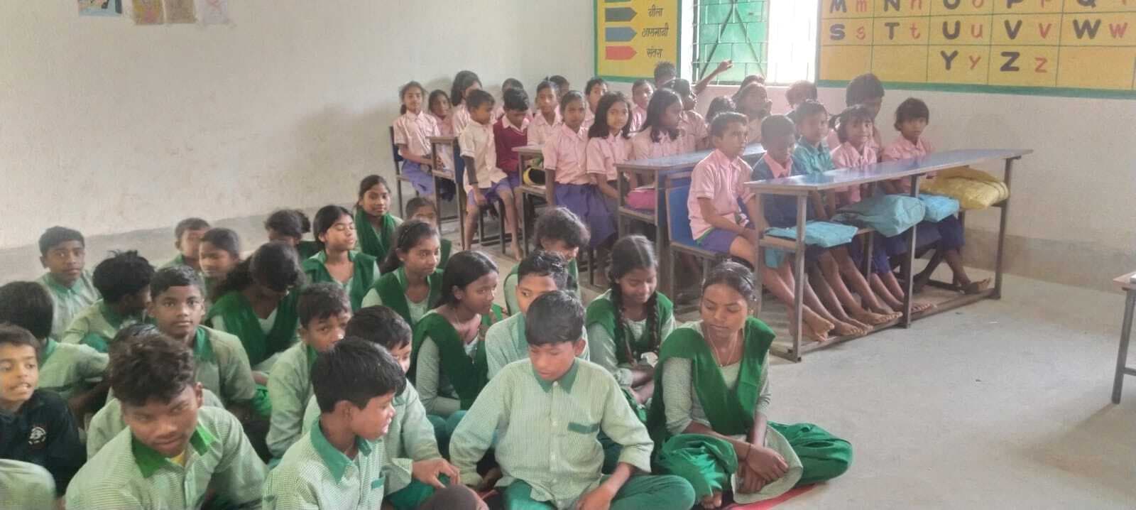 East Singhbhum News : 78 बच्चों का भविष्य था दांव पर, सूचना देने पर रात में ही स्कूल को मिले”गुरुजी”