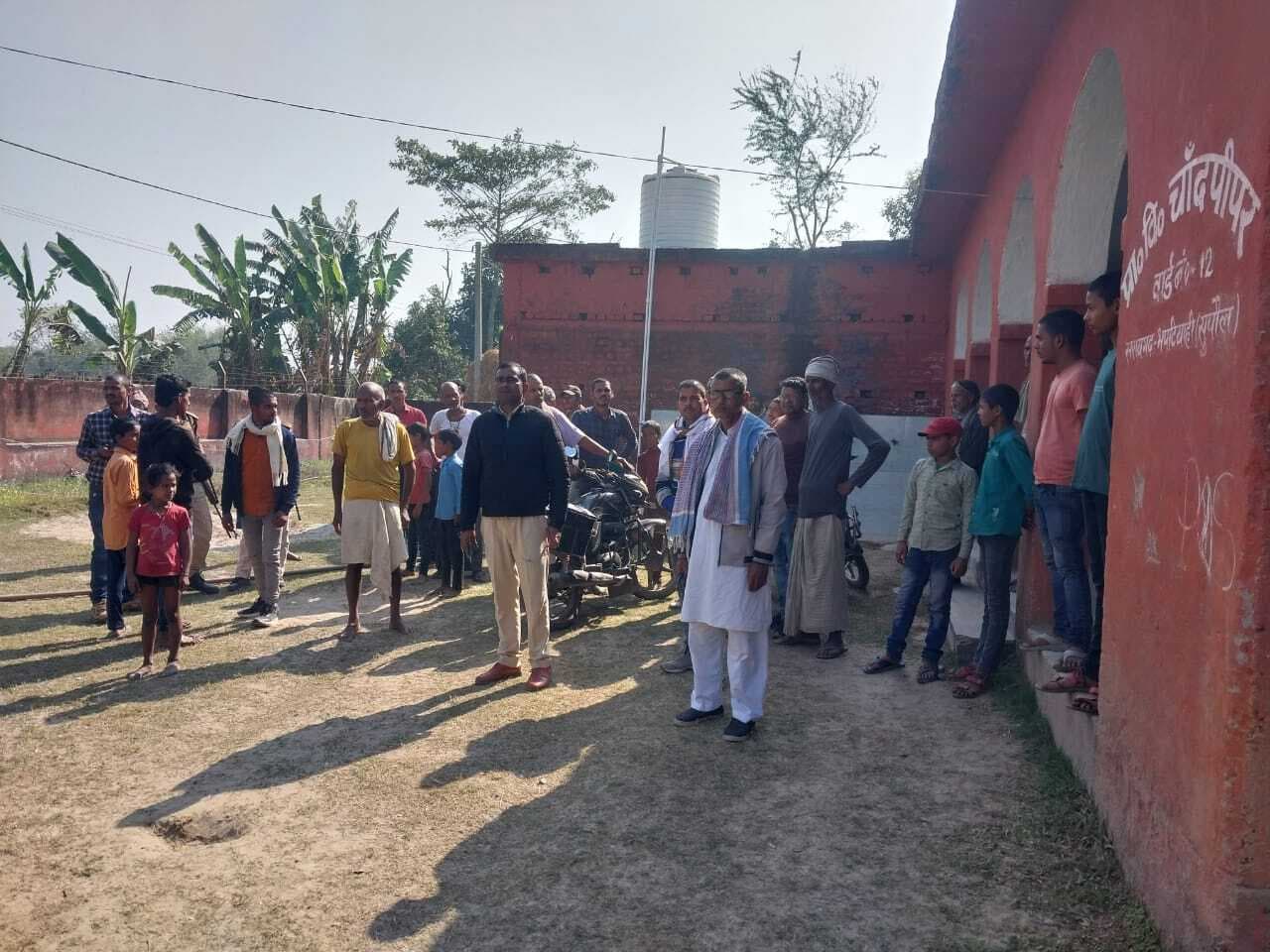 प्रावि चांदपीपर का ताला तोड़ चावल, पंखा व मोटर की चोरी