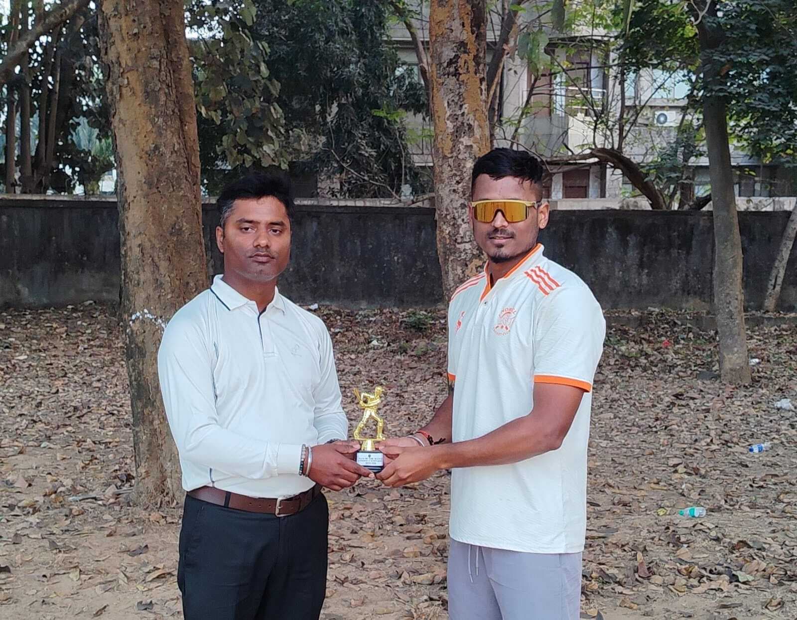 Jsca a division cricket league: अमन सिंह व विशाल प्रसाद के शानदार प्रदर्शन से नोबल सीसी की टीम जीती