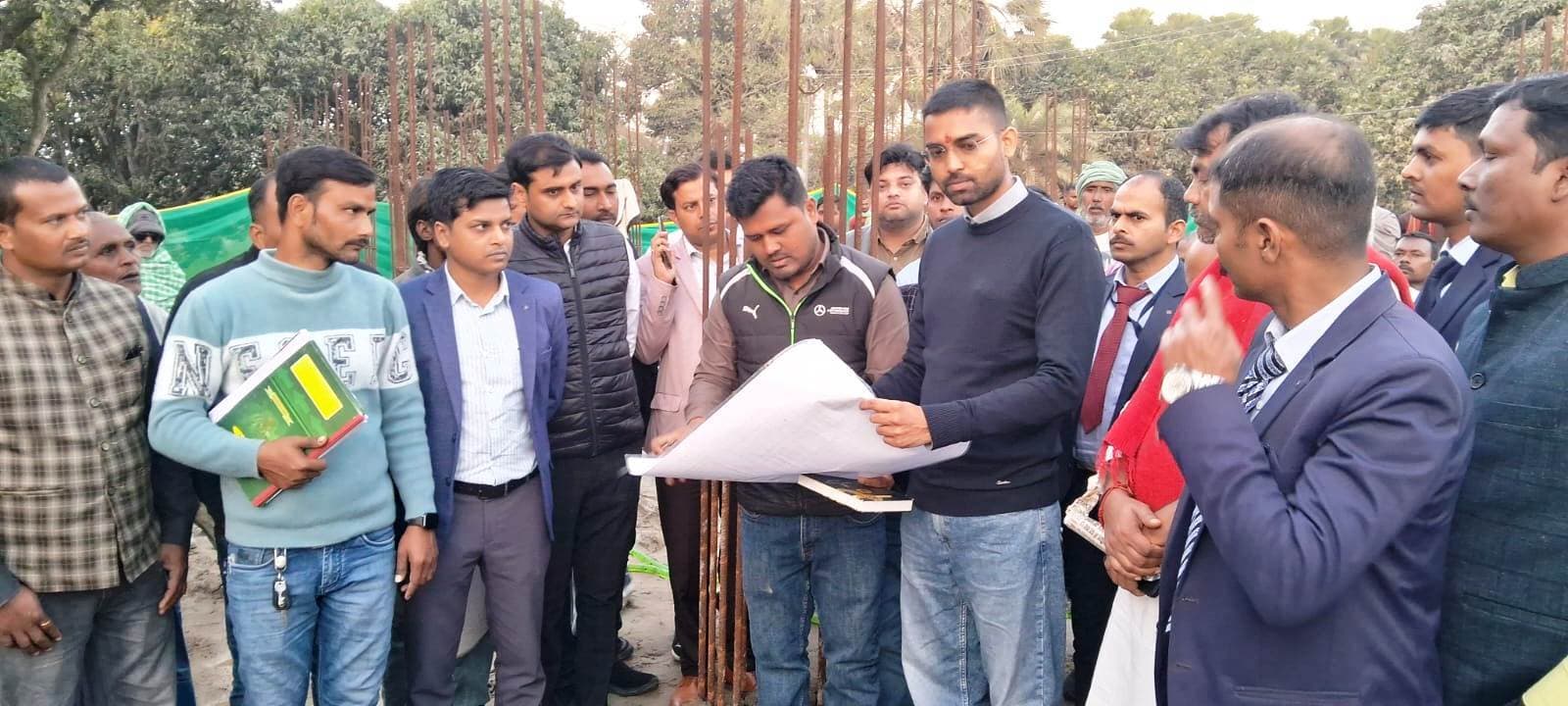 Bhagalpur news गुणवत्ता से समझौता नहीं, समय पर पूरा हो निर्माण : दीपक प्रकाश