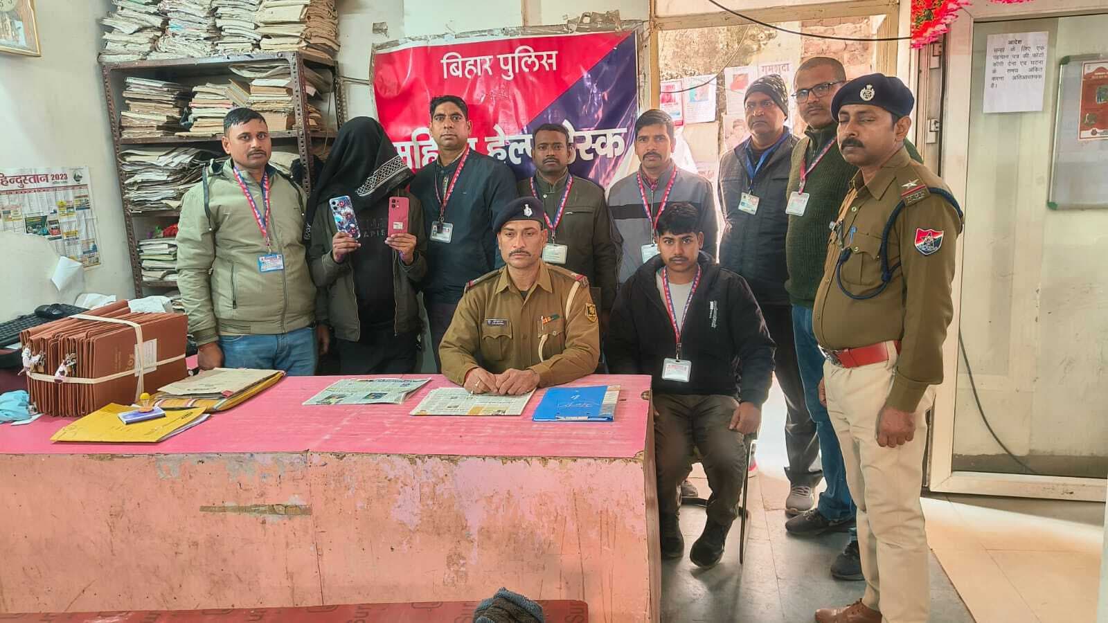 चोरी के मोबाइल के साथ युवक गिरफ्तार