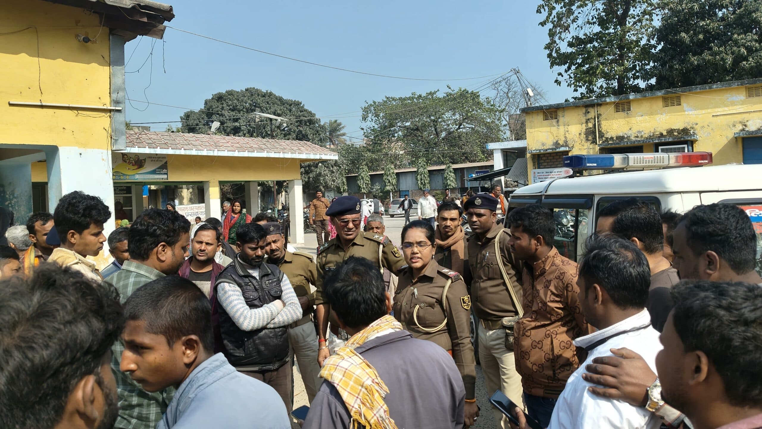 गैरेज से टेस्ट ड्राइव में निकला मिस्त्री, सड़क हादसे में मौत