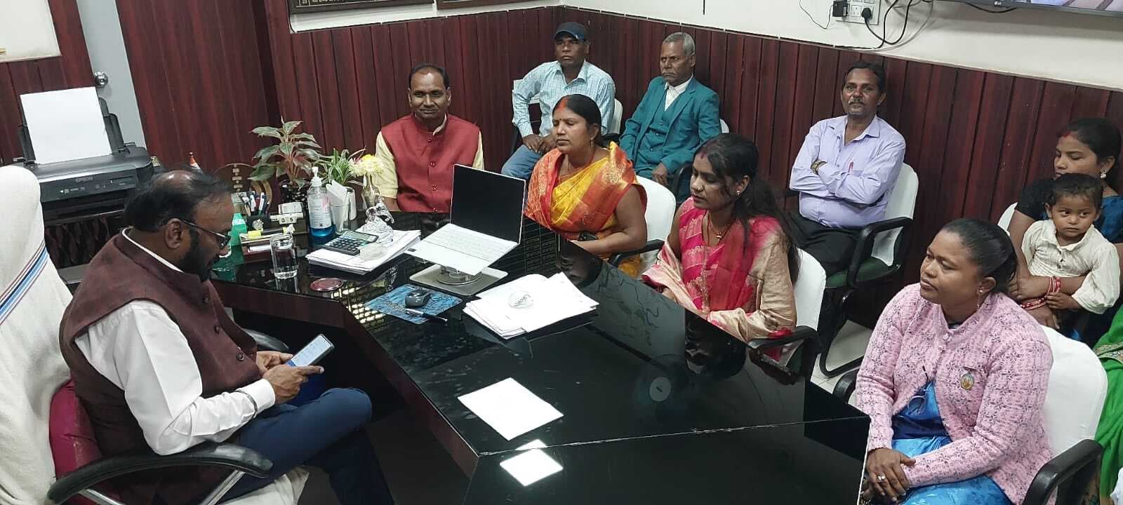 सुभाष नगर में 12 दिनों से पेयजल संकट, लोगों ने महाप्रबंधक से की शिकायत