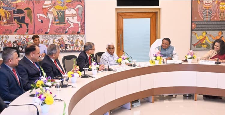 Bhubanewar News: राष्ट्र सेवा के प्रति सशस्त्र बलों की निष्ठा पूरे देश के लिए प्रेरणास्रोत : माझी