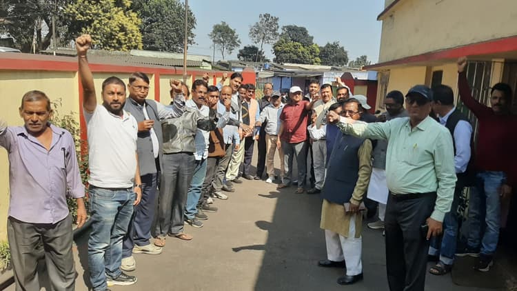 Bokaro News :हड़ताल को लेकर संयुक्त मोर्चा की बैठक