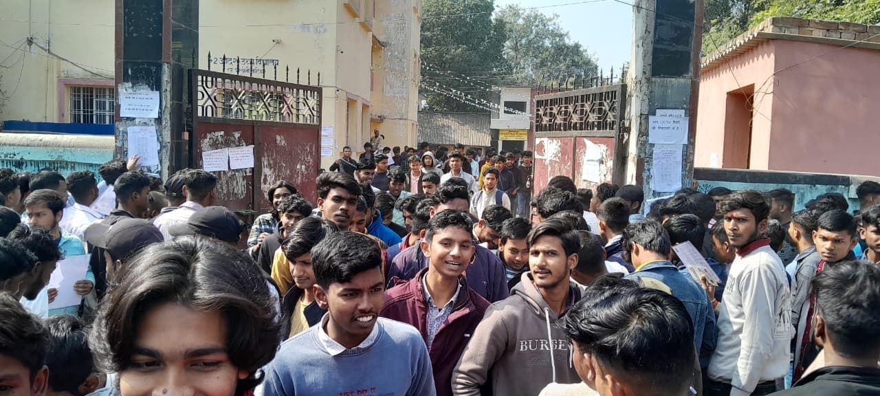 इंटर परीक्षा: परीक्षा के चौथे दिन अंग्रेजी विषय ने छात्र-छात्राओं उलझाया