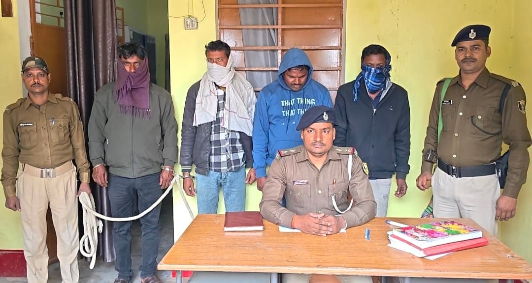 शराब पीकर हंगामा करने में चार गिरफ्तार