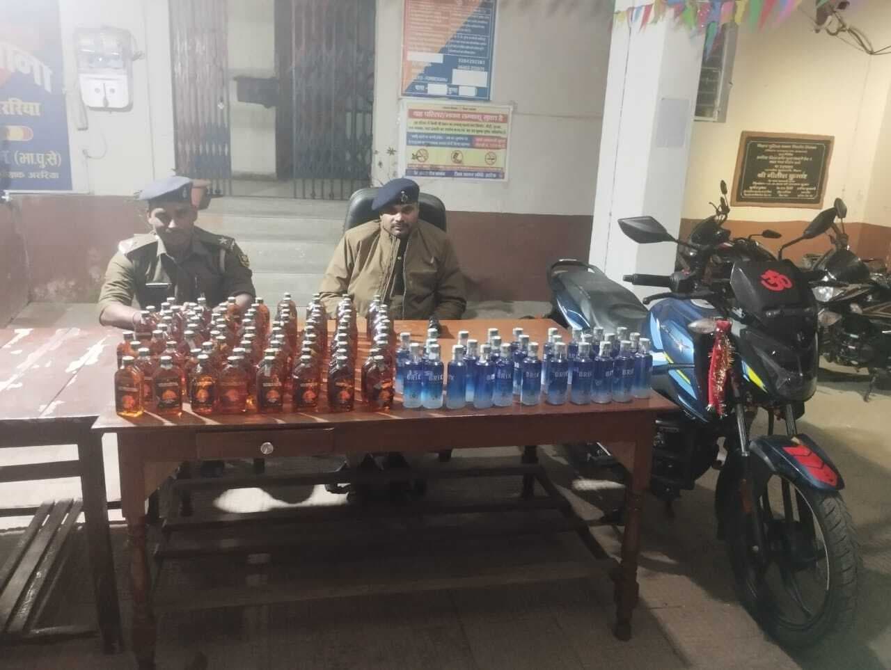 35 लीटर शराब जब्त, तस्कर फरार