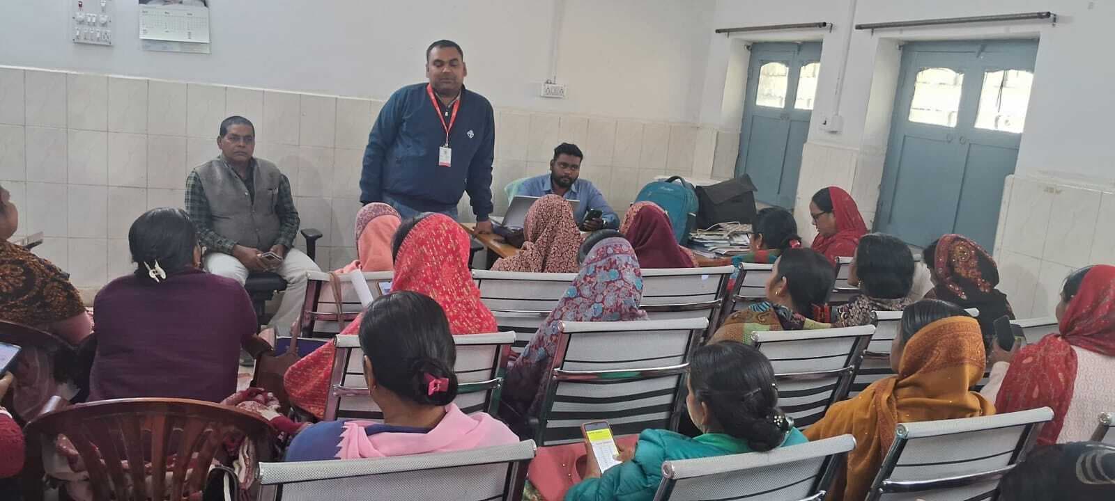 आशा व आंगनबाड़ी सेविकाओं को फाइलेरिया उन्मूलन को ले दिया विशेष प्रशिक्षण