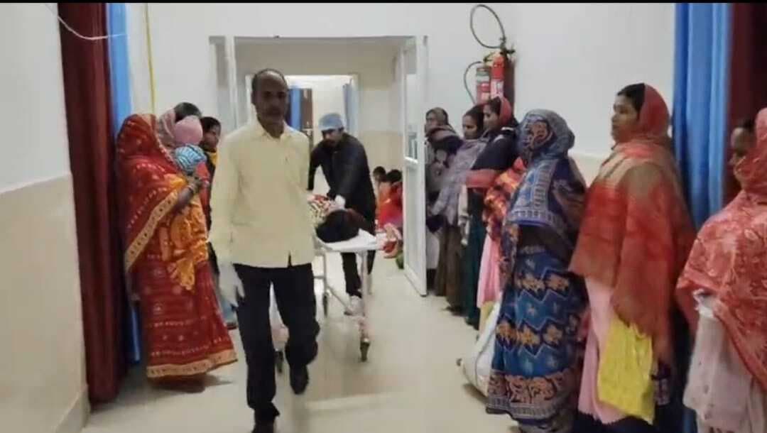 दो पुरुष व 30 महिलाओं का सफलतापूर्वक किया नसंबदी ऑपरेशन