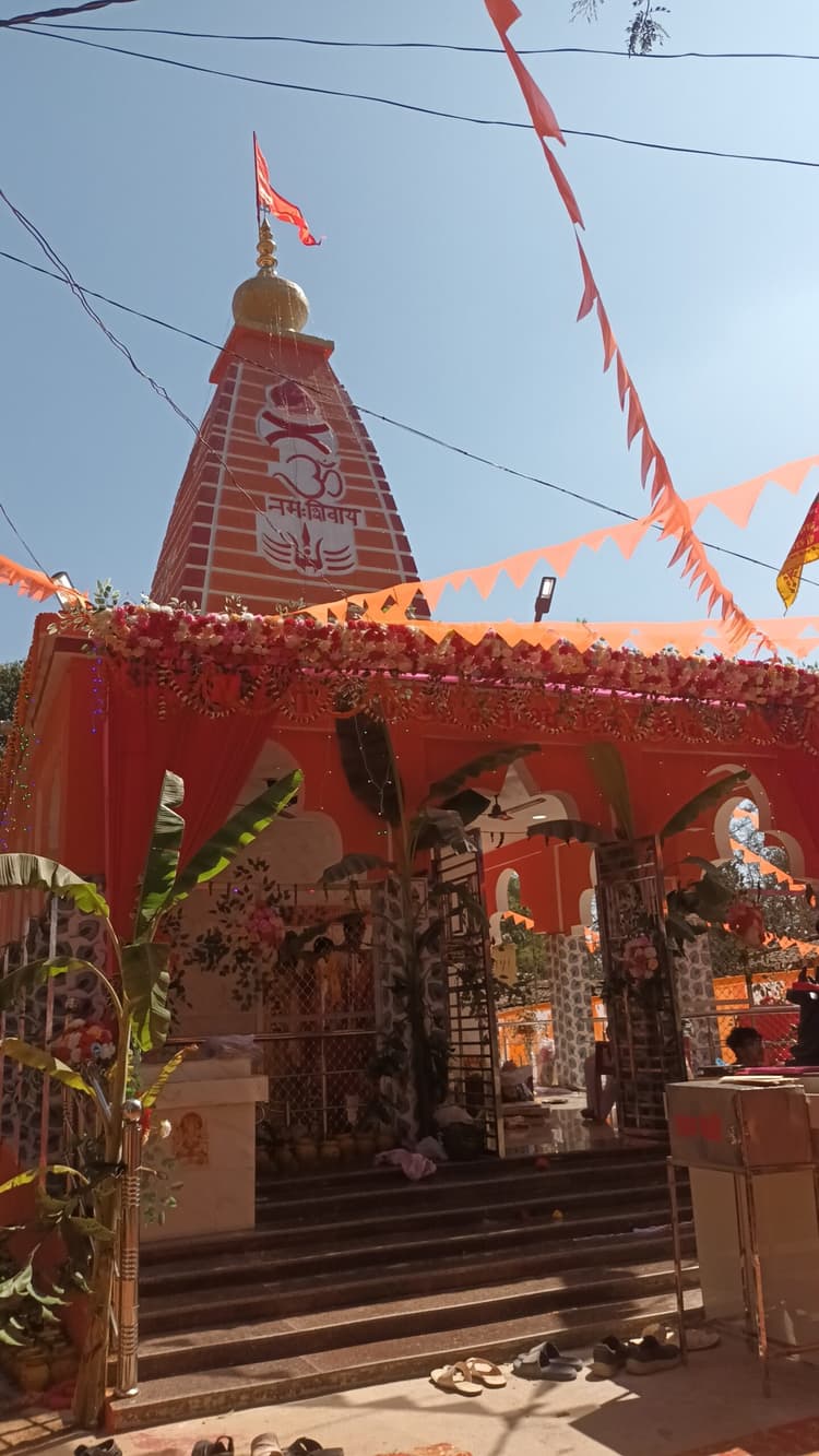 शिव मंदिर में मूर्तियों की हुई प्राण प्रतिष्ठा