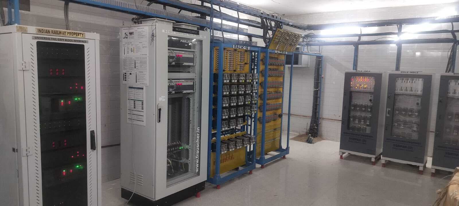 पुनसिया हॉल्ट में दूसरी सिंगल लाइन आइबीएस प्रणाली कमीशन का कार्य पूरा