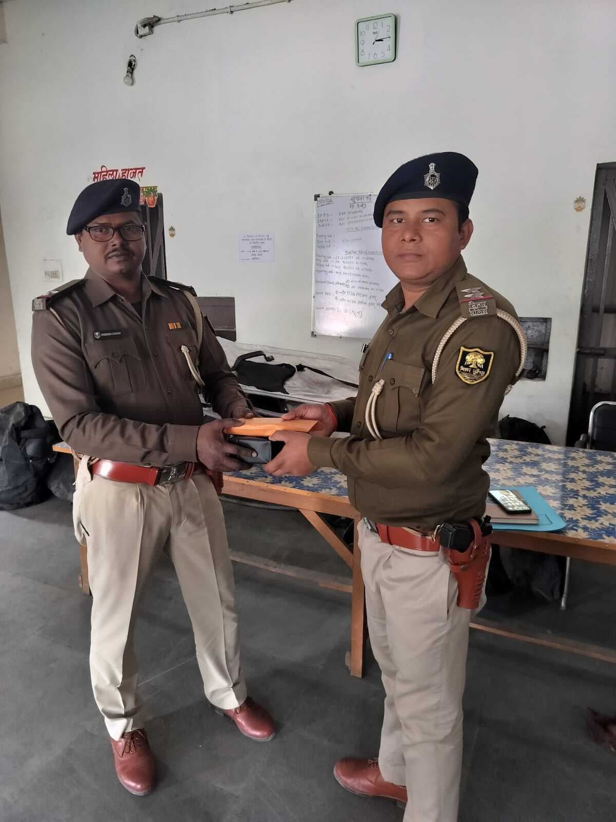 दो अलग-अलग कांडों में चोरी के 6.60 लाख रुपया बरामद