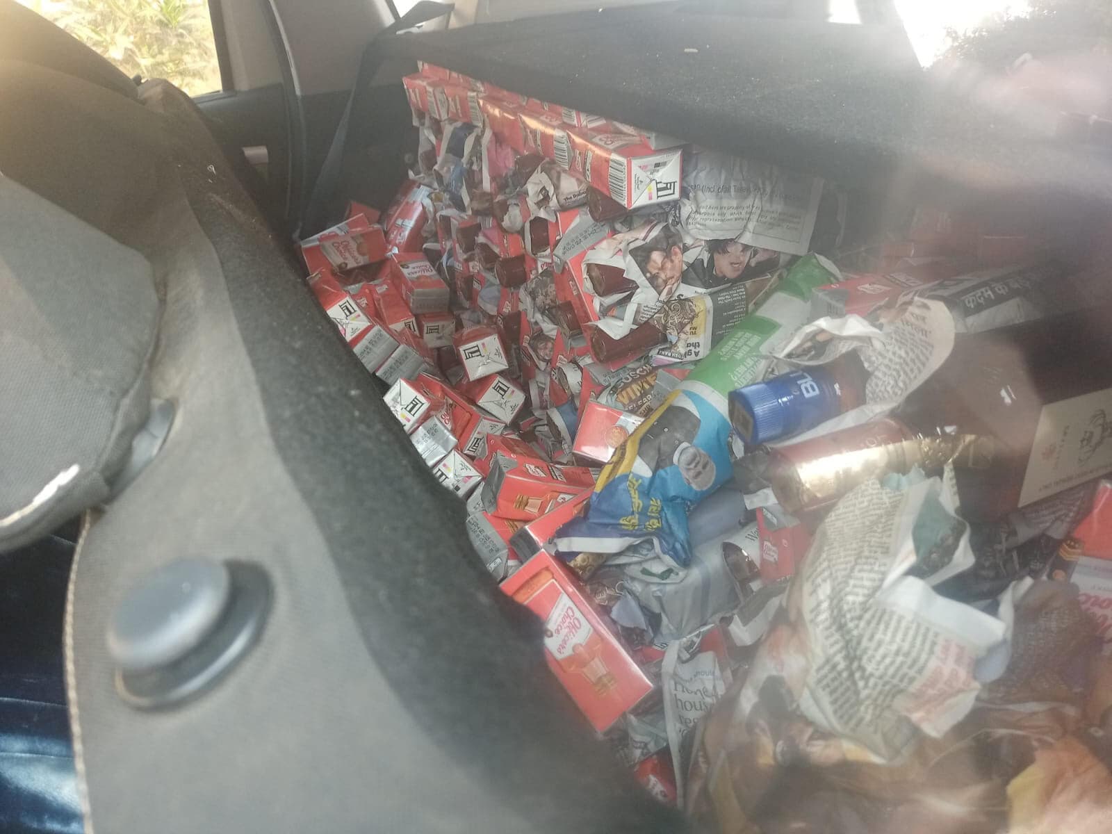 कार से 153 लीटर शराब बरामद