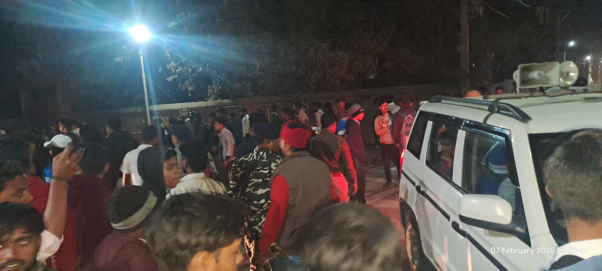 गोड्डा में प्रतिबंधित मांस मिलने से तनाव, पुलिस जांच में जुटी
