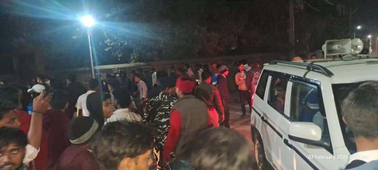 गोड्डा में प्रतिबंधित मांस मिलने से तनाव, पुलिस जांच में जुटी