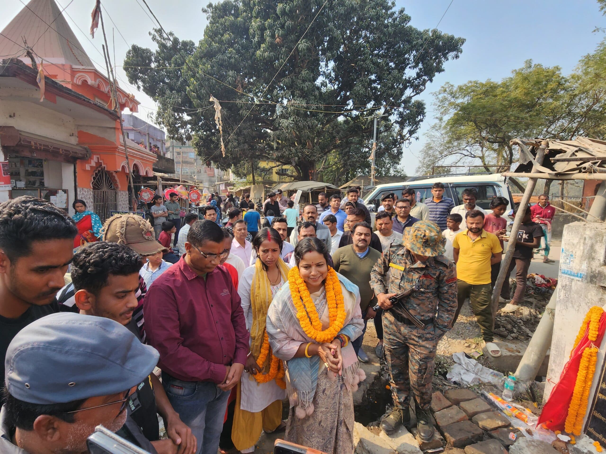 बारसोई में पीसीसी सड़क व नाली निर्माण कार्य का शुभारंभ