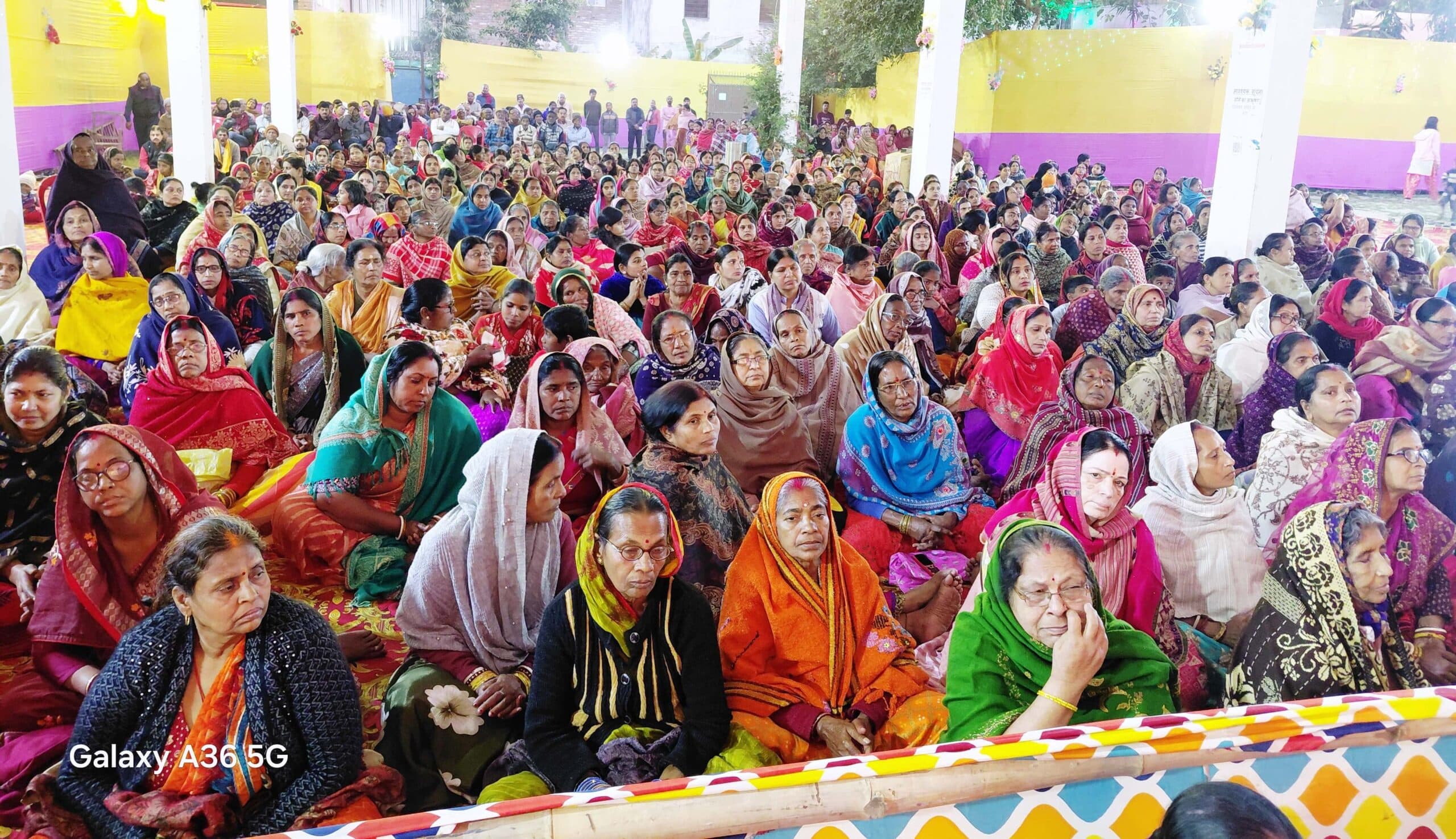 शिव महापुराण कथा में बिल्व पत्र, रूद्राक्ष महिमा तथा नारद चरित्र पर हुयी चर्चा