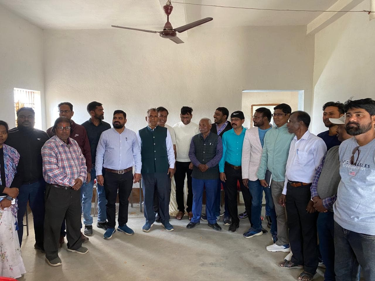 निजी स्कूलों के बच्चों को आपार आइडी से जोड़ने के लिए संचालक को निर्देश