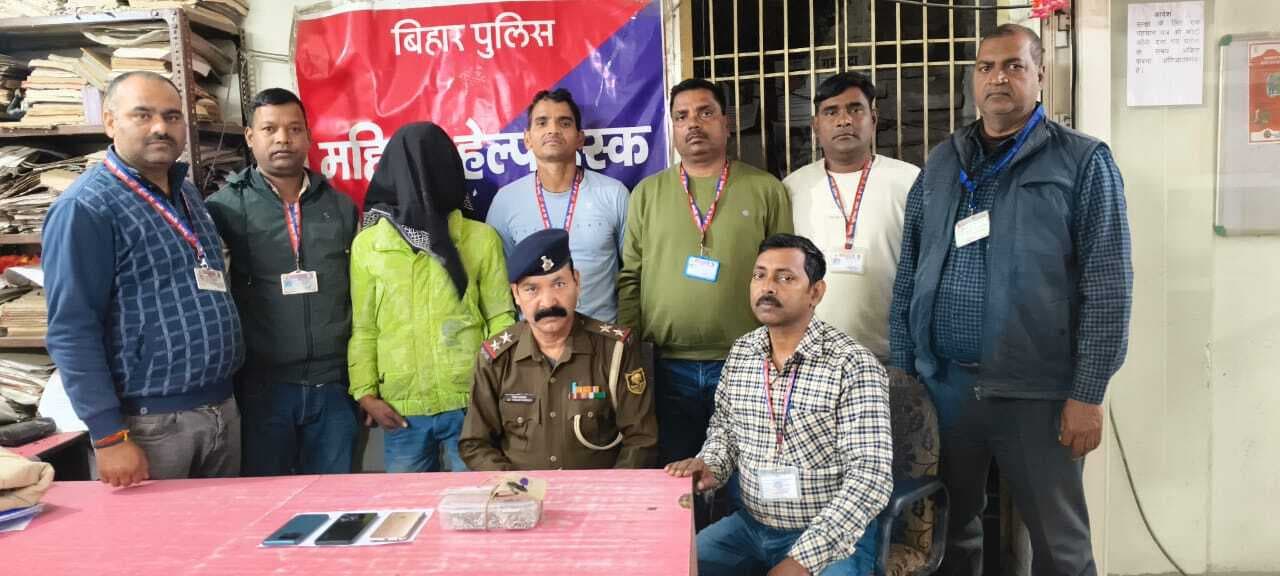 604 ग्राम चांदी और 2.60 ग्राम सोने के आभूषण के साथ रोहतास का युवक धराया