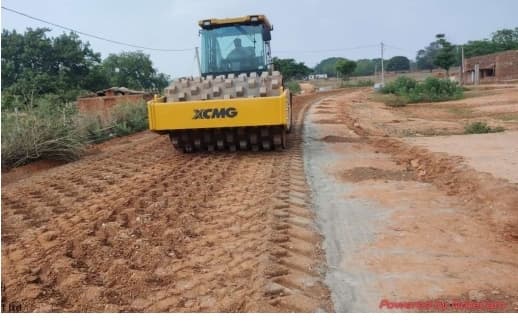 Giridih News :गिरिडीह जिले की 19 सड़कों का वेस्ट मटेरियल से निर्माण